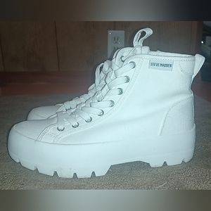 Steve Madden boots